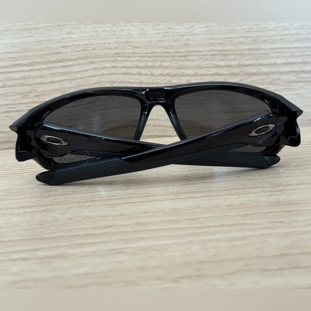 Oakley Valve polarized sunglasses